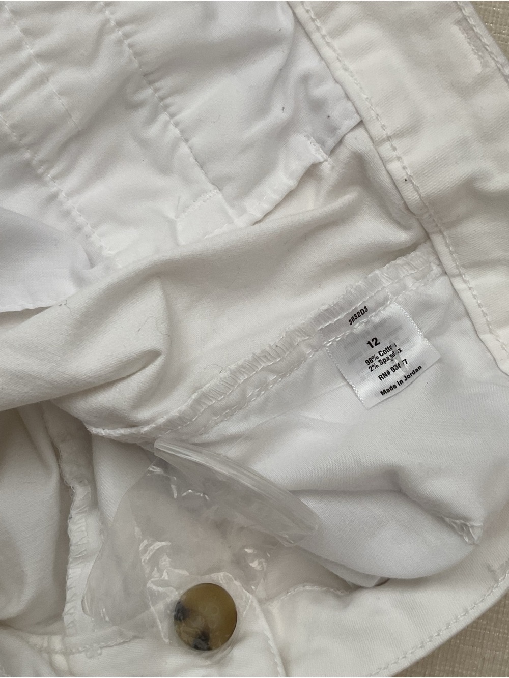 a.n.a Mid-Rise White Women's Cotton Shorts - Picture 5 of 6